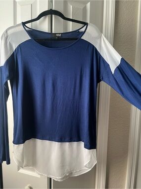 a.n.a. Women’s long sleeved blue & white blouse size Medium